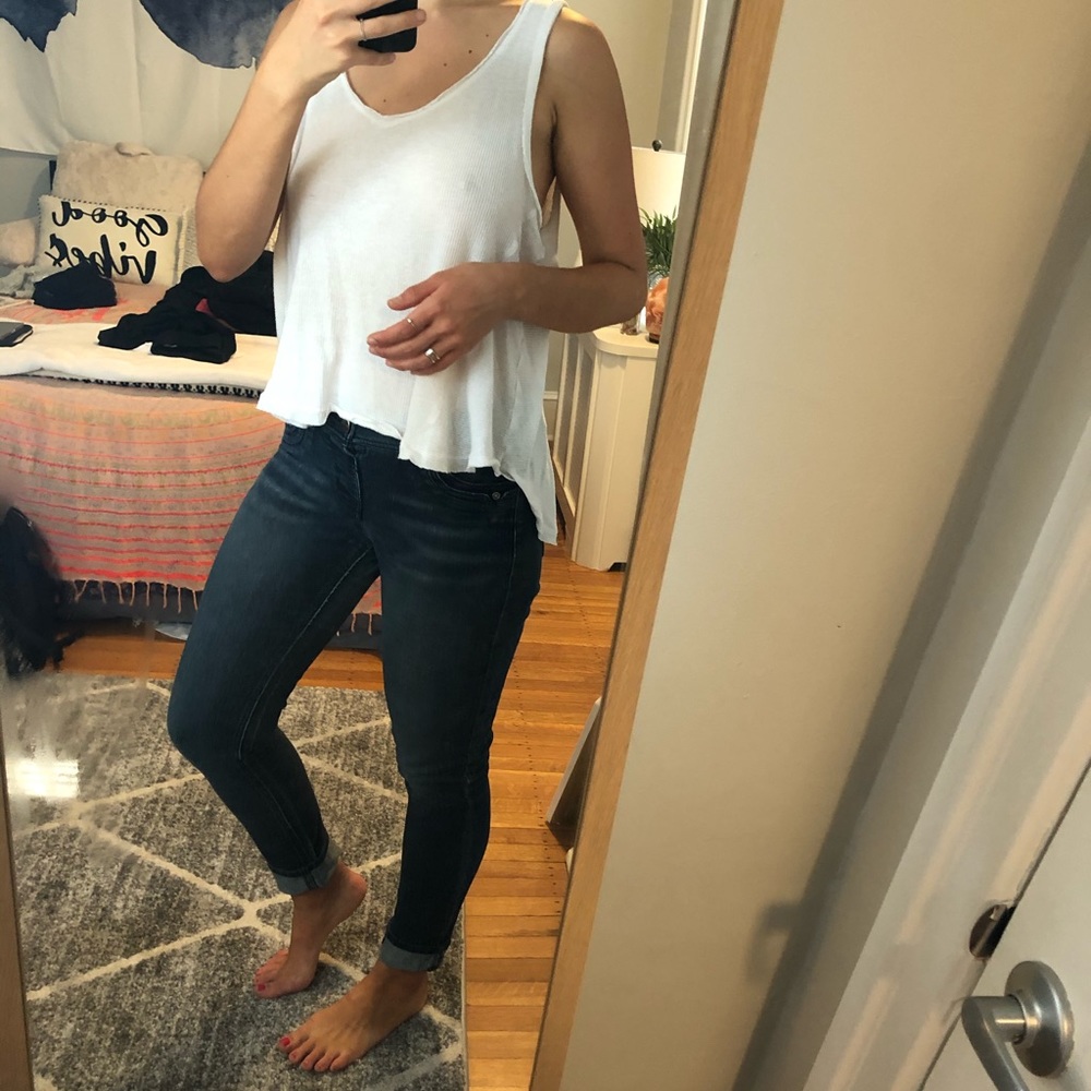 WHITE TANK - Picture 2 of 3